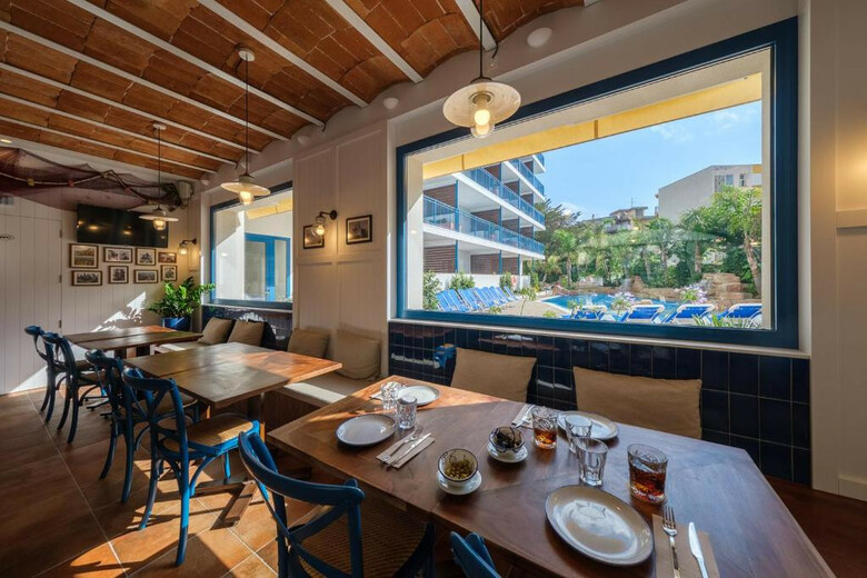 �ncora Salou La Siesta Apartments