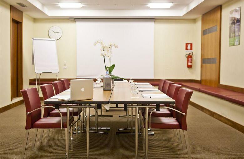Hotel Holiday Inn Milan Garibaldi Station