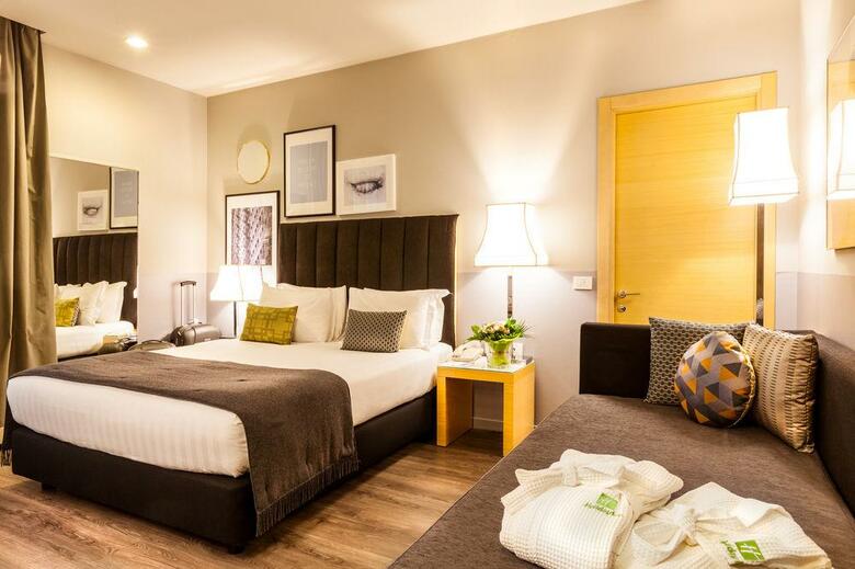 Hotel Holiday Inn Milan Garibaldi Station