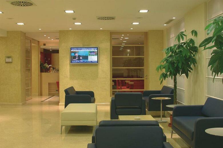 Hotel Holiday Inn Milan Garibaldi Station