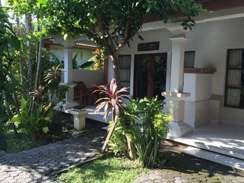 Hotel Bumi Ayu Bungalows