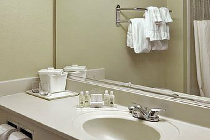 Hotel Holiday Inn Express & Suites Augusta West - Ft Gordon Area