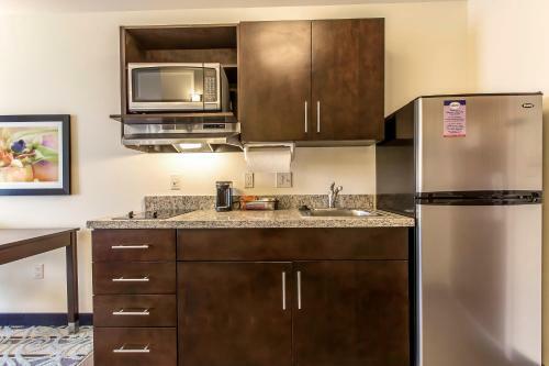 Suburban Extended Stay Hotel Donaldsonville