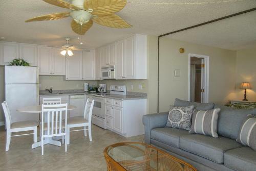 Estero Beach & Tennis #505c Apartment