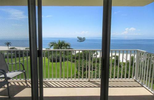 Estero Beach & Tennis #505c Apartment