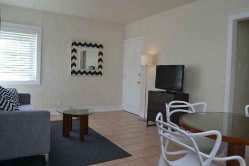 Solas A North Beach Village Resort Hotel