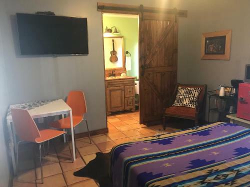 Motel Hotel Kitsmiller On Main