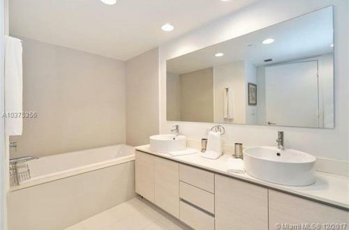 Apartamento Beachwalk Resort By Miami Management