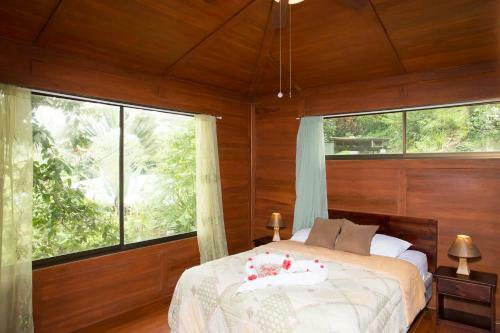 Macaw Villa