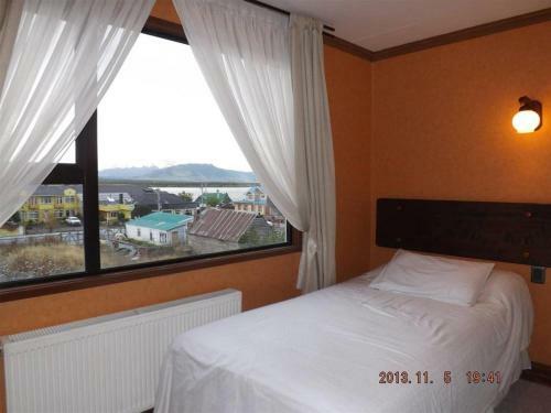 Hotel Saltos Del Paine
