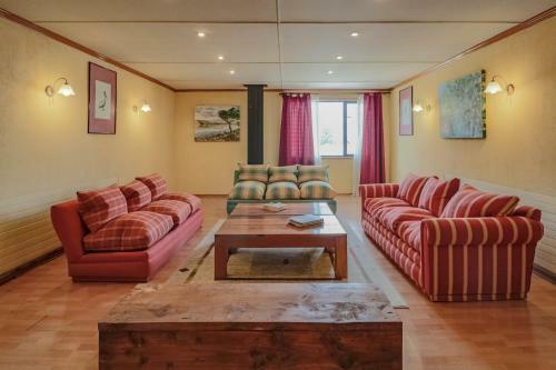 Hotel Saltos Del Paine
