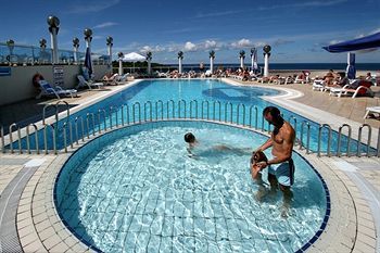 Hotel Laguna Gran Vista