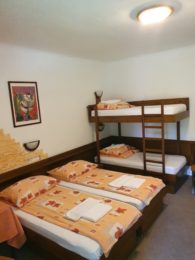 Hotel Pri Ancki