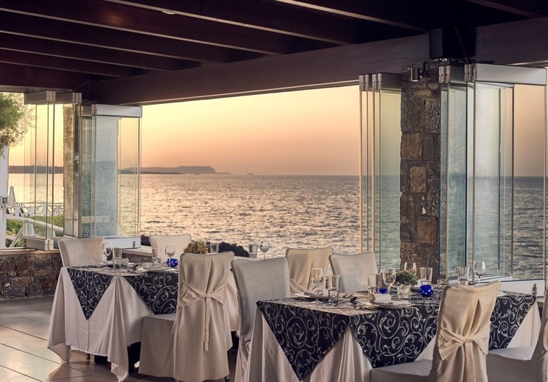 Hotel Ikaros Beach Luxury Resort & Spa