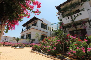 Hotel Paul Marie Apartments