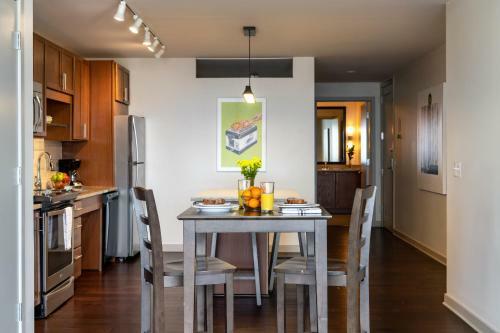 Elm Street Apartment By Stay Alfred