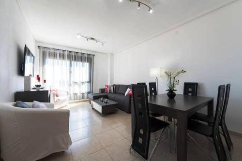 Vecindario-plaza Apartment