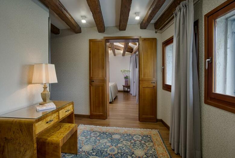 Hotel Santa Chiara & Residenza Parisi