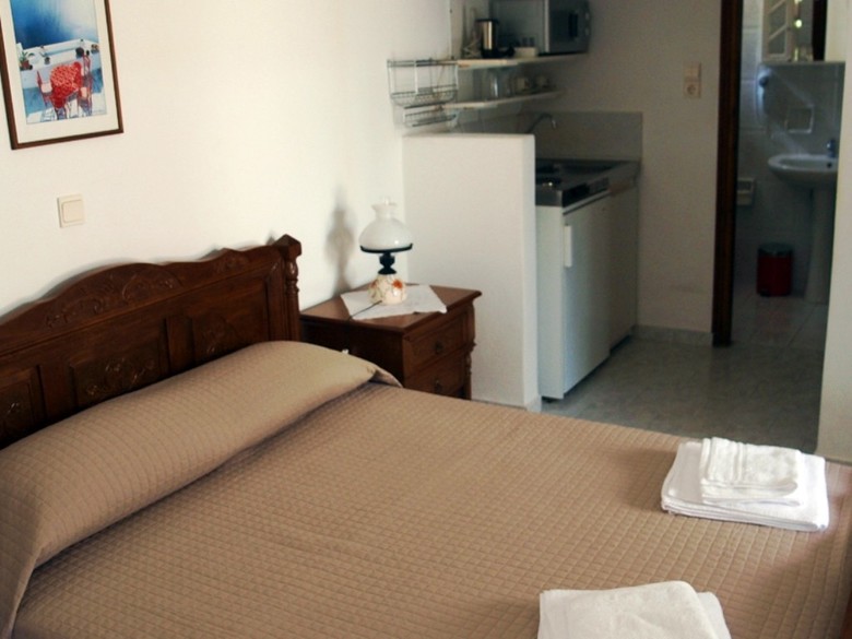 Apartamentos Paros Eden Park