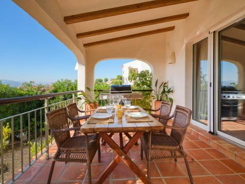 Holiday Home Petite Fleur