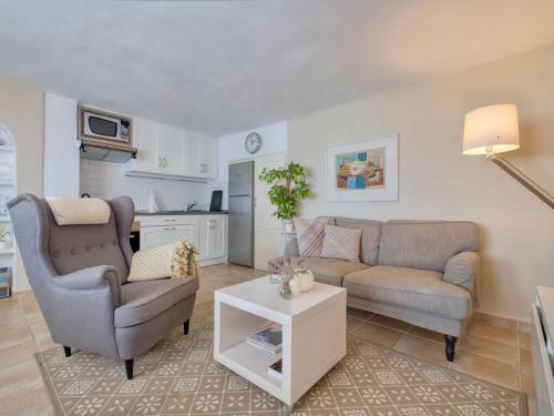 Holiday Home Petite Fleur