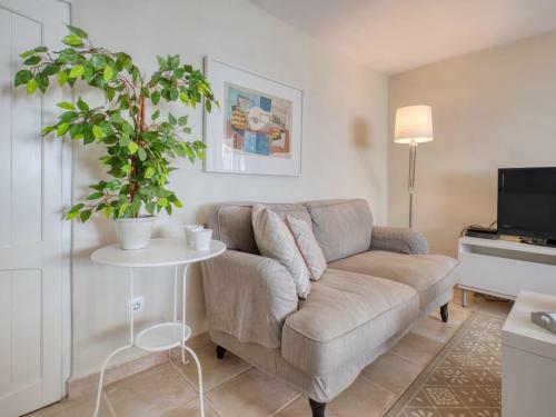 Holiday Home Petite Fleur
