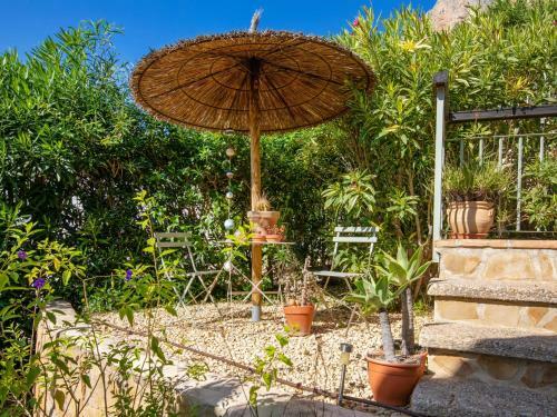 Holiday Home Petite Fleur