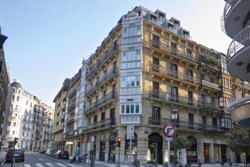 Easo Suite 2b Apartment By Feelfree Rentals