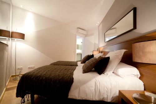 Serennia Apartamentos Ramblas - Pla�a Catalunya