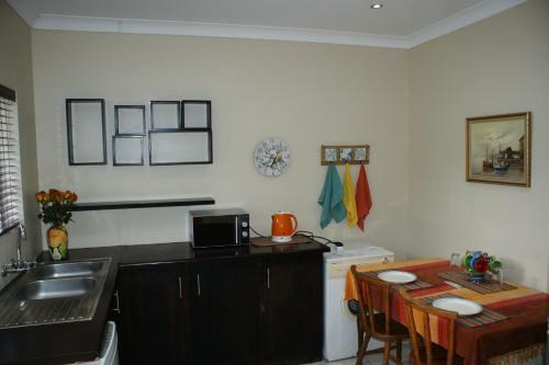 Bed & Breakfast Jolani Guest House