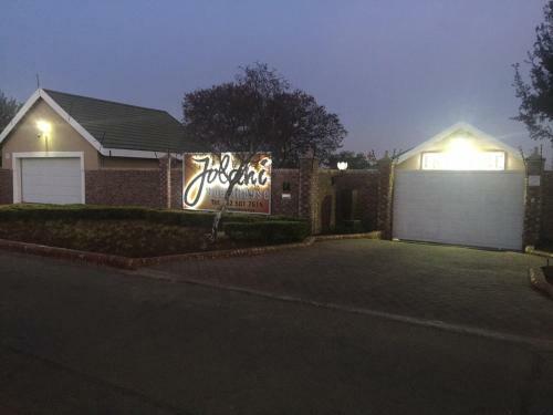 Bed & Breakfast Jolani Guest House
