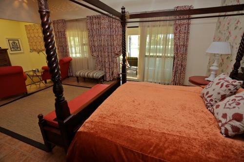 La Rochelle Lodge
