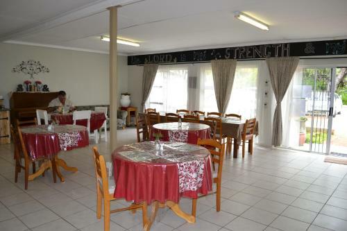 Hostal Travel North Guesthouse