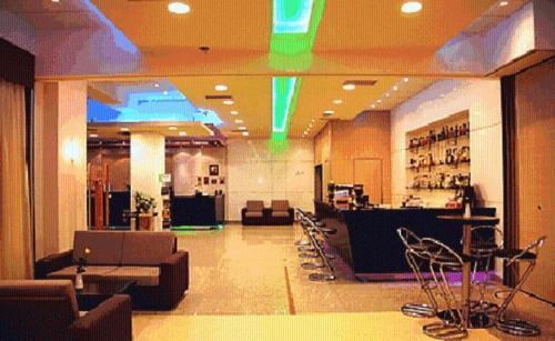 Alexander Hotel