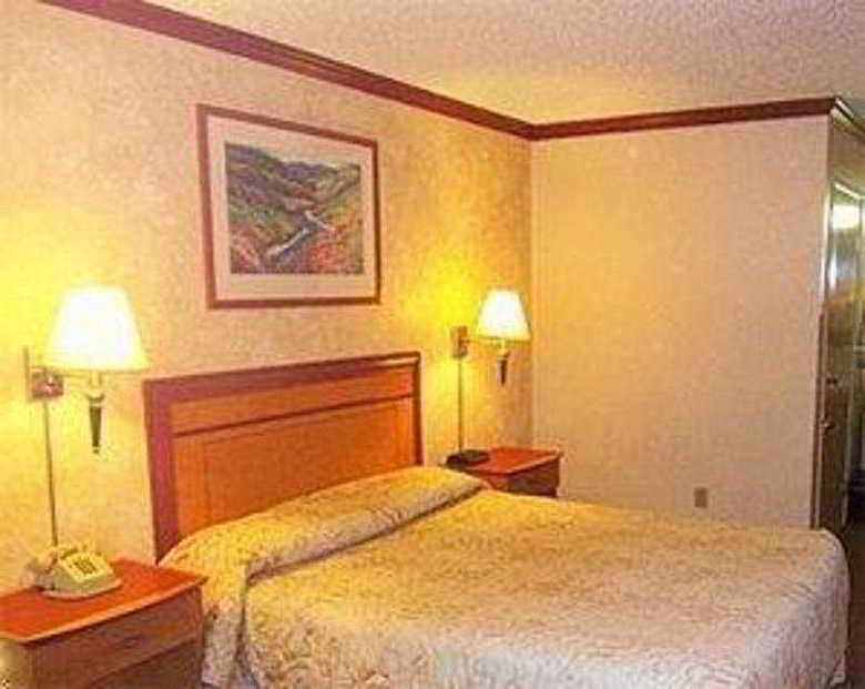 Hotel Americas Best Value Inn - Hayward