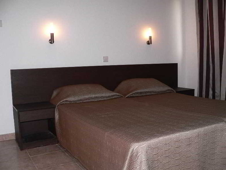 Hotel Apartments Costantiana Beach