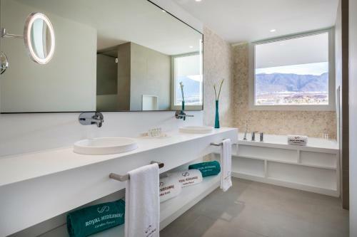 Hotel Royal Hideaway Corales Suites