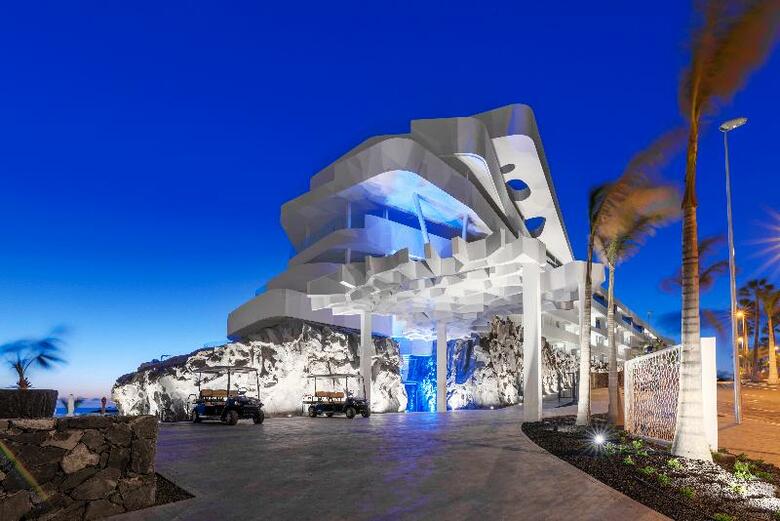 Hotel Royal Hideaway Corales Suites