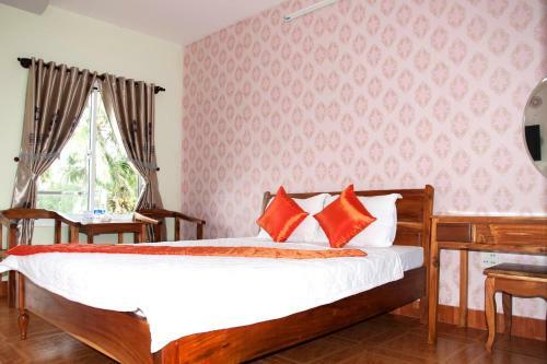 Sunrise Village Hotel