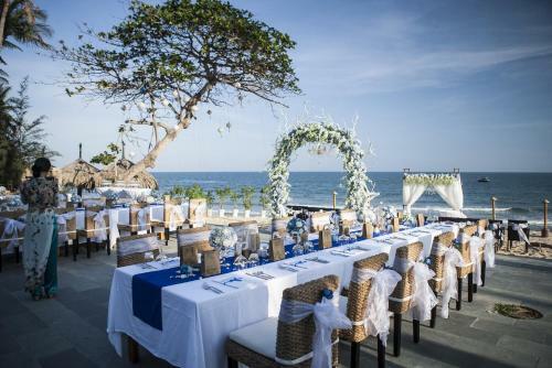 Hotel Aroma Beach Resort And Spa