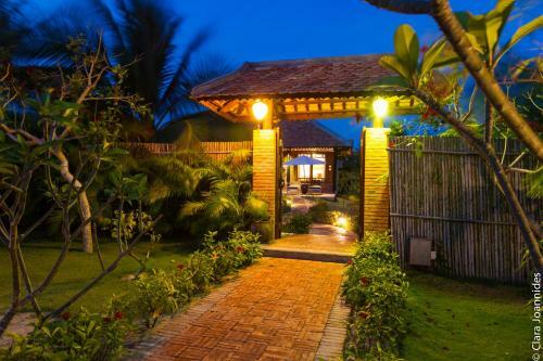 Hotel Full Moon Village
