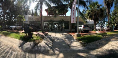 Hotel Full Moon Village
