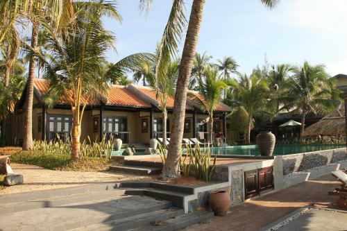 Hotel Lotus Village Resort