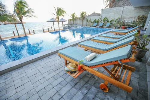 Hotel Serenity By The Sea