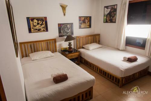 Hotel Joe's Cafe & Garden Resort
