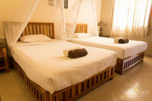 Hotel Joe's Cafe & Garden Resort