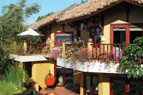 Hotel Poshanu Resort