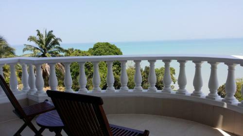 Tropical Sea View & Sunshine
