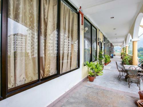 Hostal Zen Rooms Ferringhi Stay Iinn