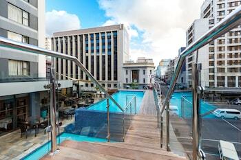 Hotel Cresta Grande Cape Town
